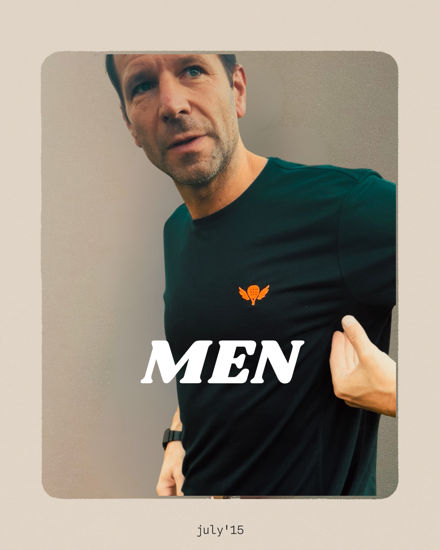 Man wearing Padelwear