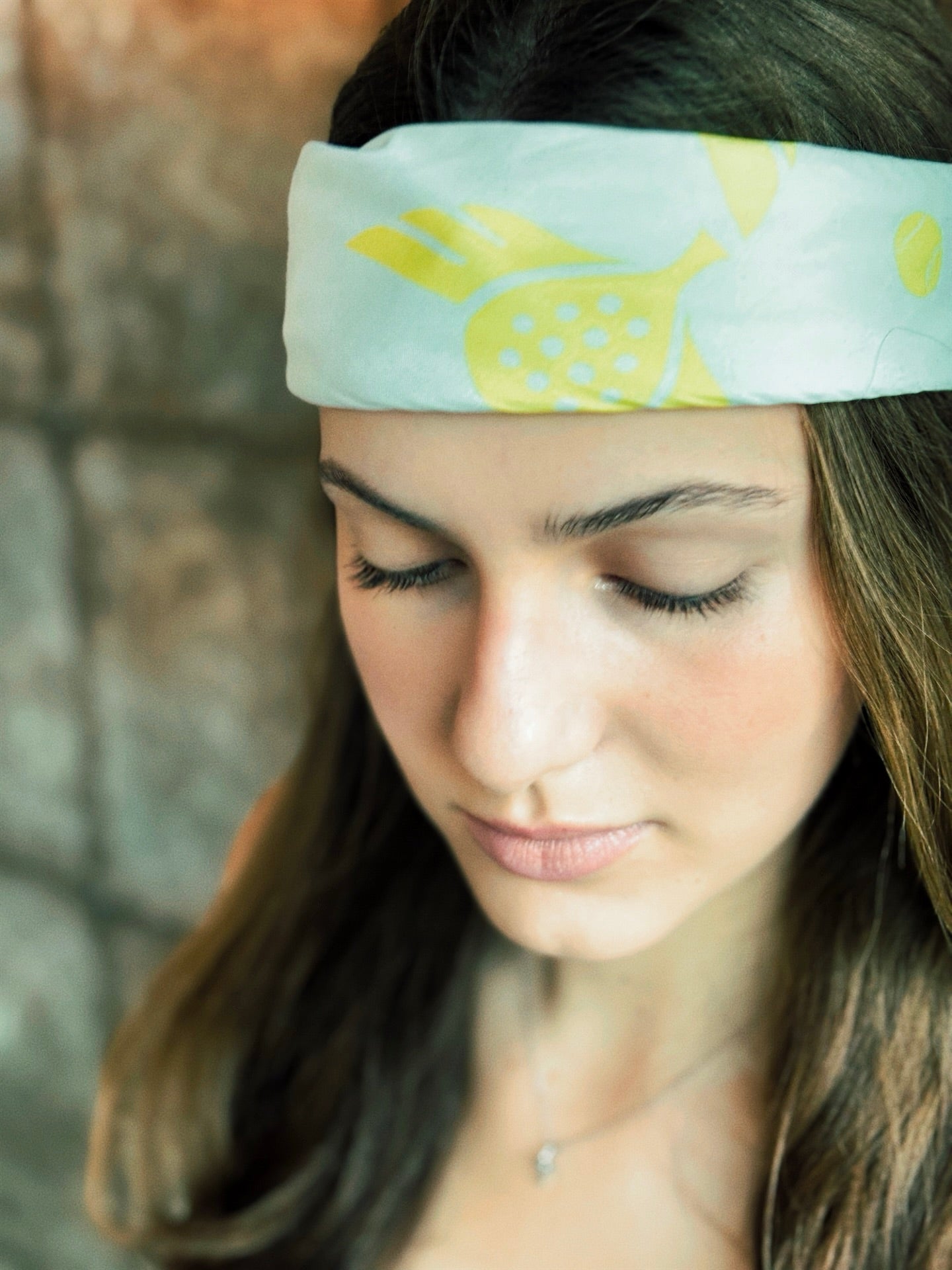 The Padelhüd Padel ‘Ben’ Dana – White with Pastel Neon Yellow